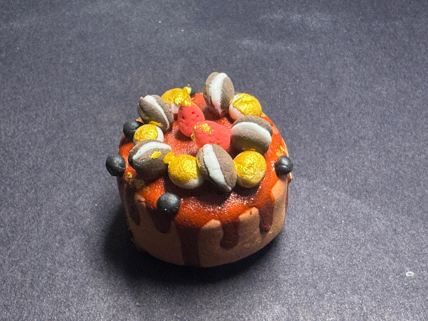 ChocoBerry Delight – Miniature Clay Cake